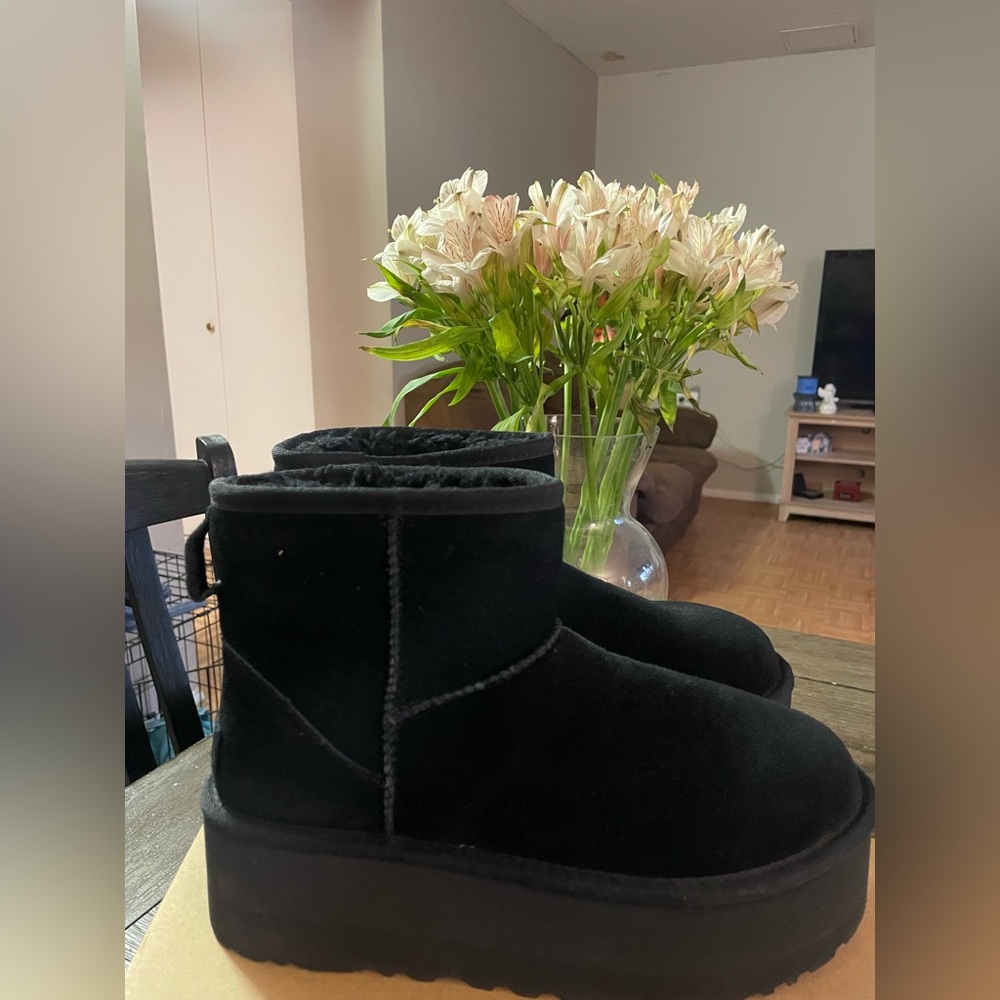 Genuine UGG Classic Ultra Mini Platform